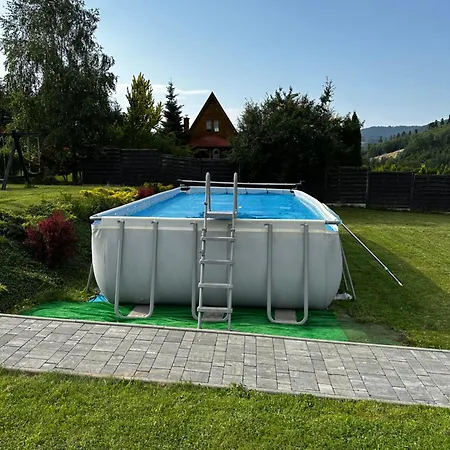 Siedlisko Lesnica - Caloroczne Alpesi faház Brenna