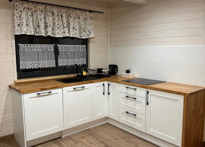 Siedlisko Lesnica - Caloroczne Chalet Brenna